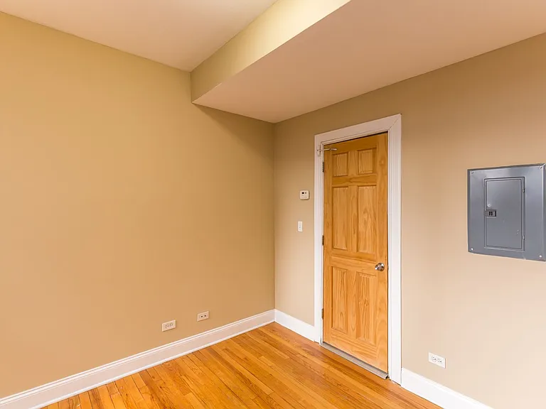 37 SQUARE APARTMENTS — Photo 16