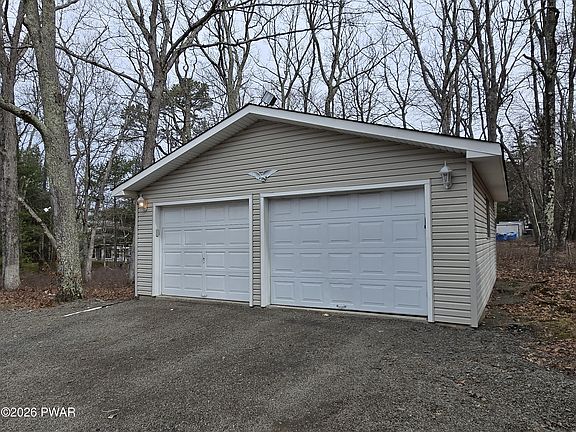 4th image of 802 Clydesdale Ct