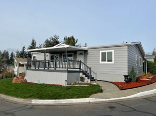 16281 SE Hearthwood Dr #14, Clackamas, OR 97015
