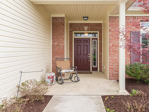 5th image of 11637 Seven Oaks Dr