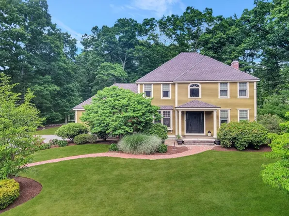 5 Sierra Dr, South Easton, MA 02375