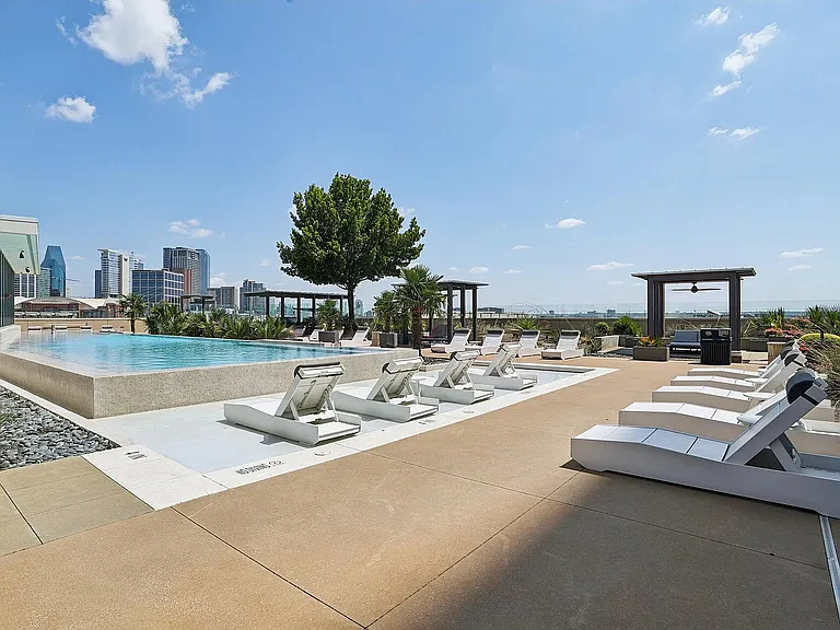 Rooftop Infinity Pool