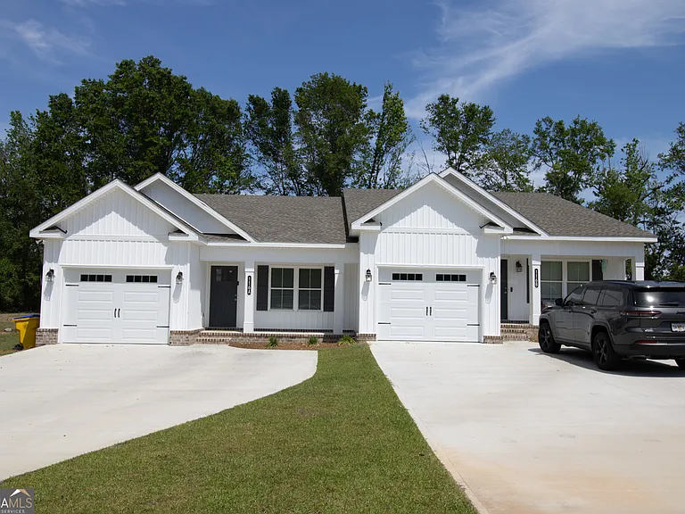 116 Woodsedge Dr #A — Photo 1