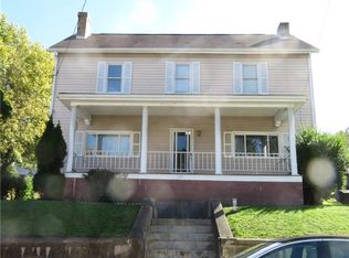 105 Center Ave, Burgettstown, PA 15021