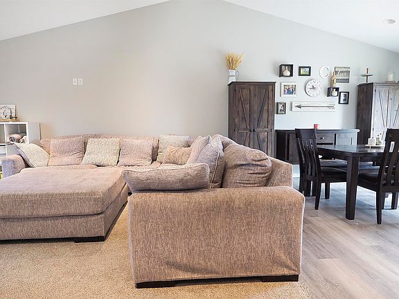 5th image of 4708 Foxhollow Ct