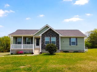 1134 Old Charlotte Rd, White Bluff, TN 37187