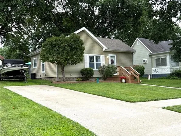 815 Meade St, Brookfield, MO 64628