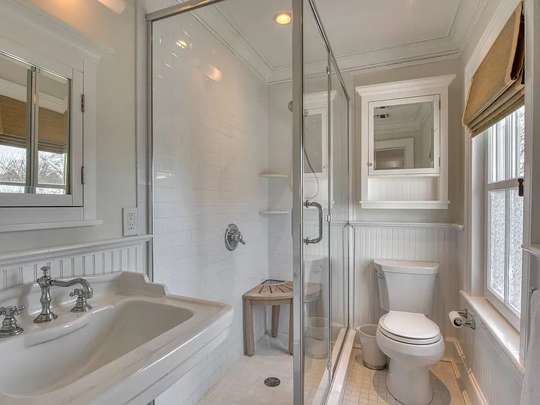 232 Hill St — Photo 22