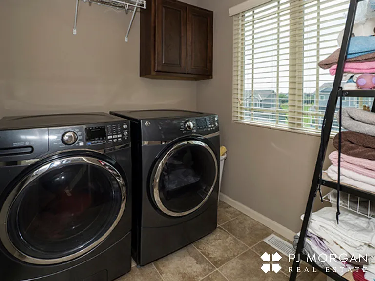 17214 Meredith Ave — Photo 10