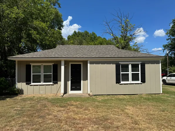 601 N 37th St, Corsicana, TX 75110