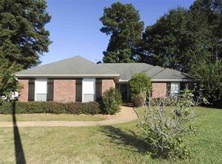 410 Oak Bnd, Brandon, MS 39047