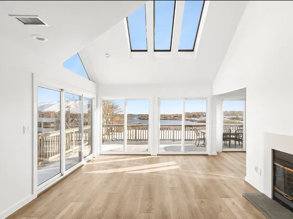 50 Pameeches Path, East Moriches, NY 11940