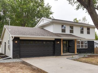 3225 Vine St, West Des Moines, IA 50265