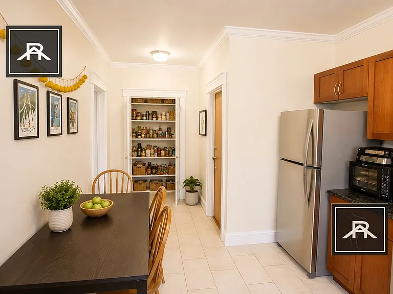 21 Glenville Ave #6 — Photo 2