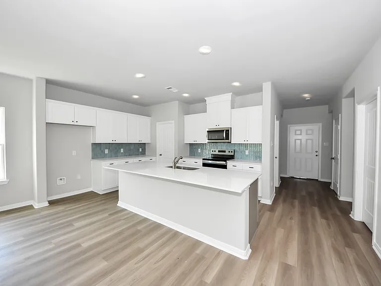 638 Stovall Dr — Photo 18