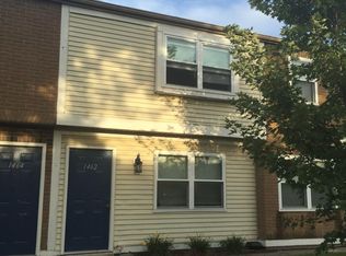1462 Worthington Row Dr, Columbus, OH 43235