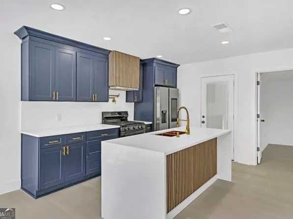 2067 Arlington Cir NW, Atlanta, GA 30318