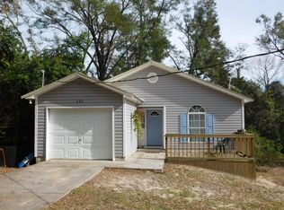 635 Pear St, Chipley, FL 32428