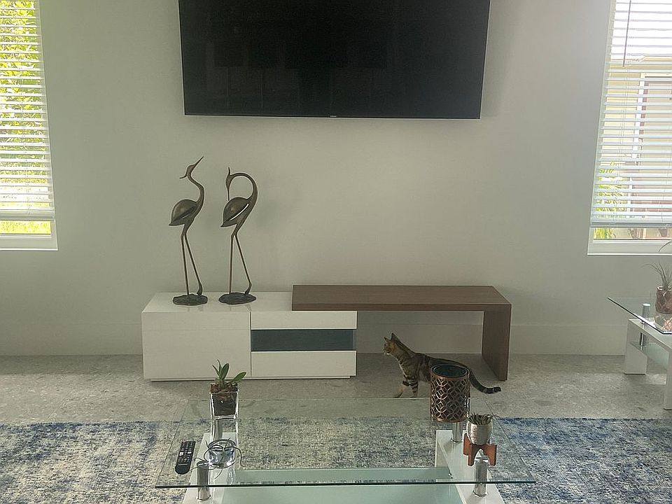 2nd image of 3056 Areca Ave