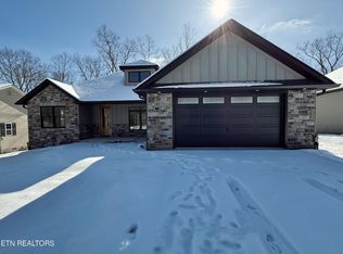 110 Lafayette Point, Crossville, TN 38558