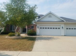 328 Meadow Crest Trl, Cottage Grove, WI 53527