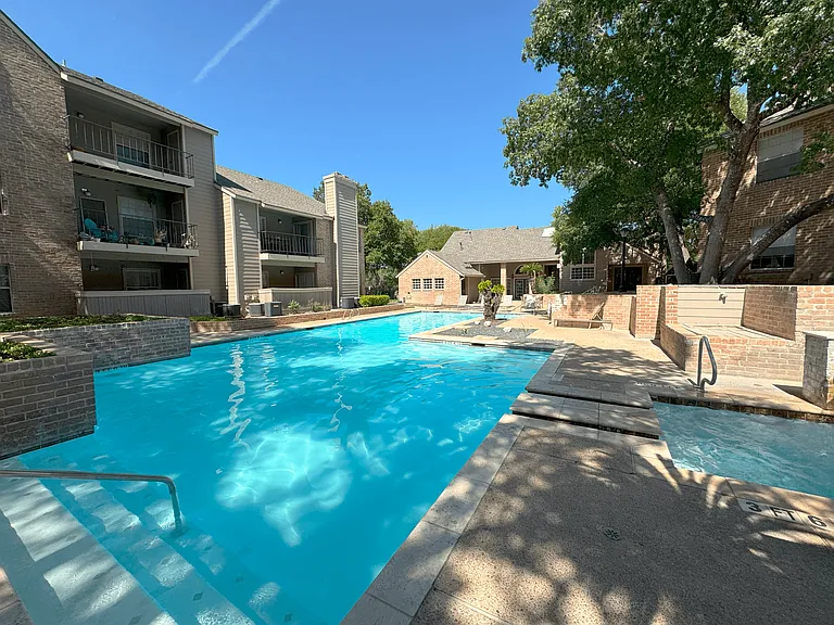 Altamonte Apartments — Photo 31