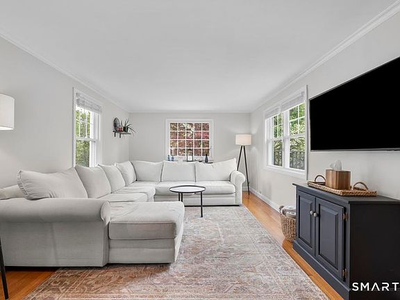 5th image of 55 Highwood Road