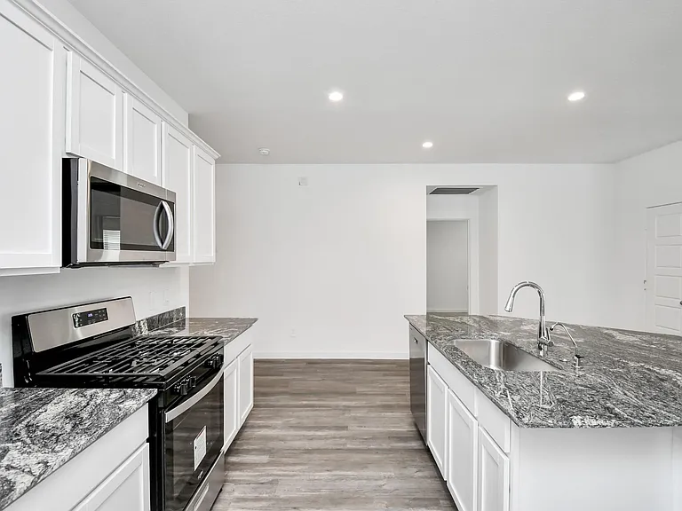 8519 Swenson Ln — Photo 14