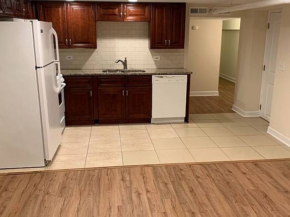 3rd image of 4948 N Christiana Ave APT G