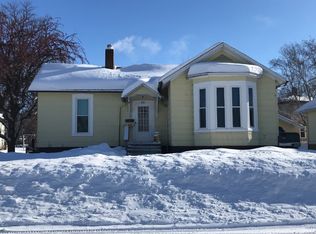 421 S Ash St, Crookston, MN 56716