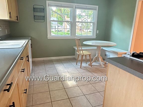 4th image of 6821 Grand Ave S