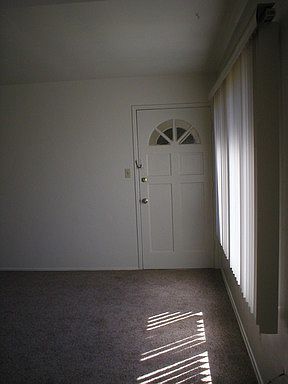 1st image of 4424 30th St APT 1