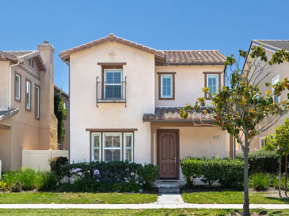 326 Lakeview Ct, Oxnard, CA 93036