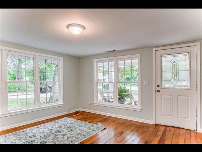 661 Hospital Rd — Photo 3