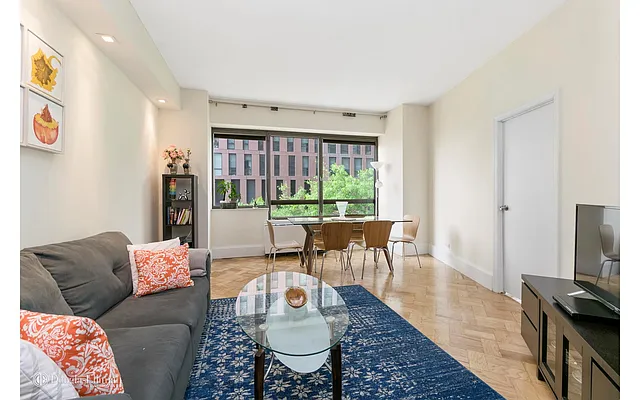 Rented by Douglas Elliman | media 8