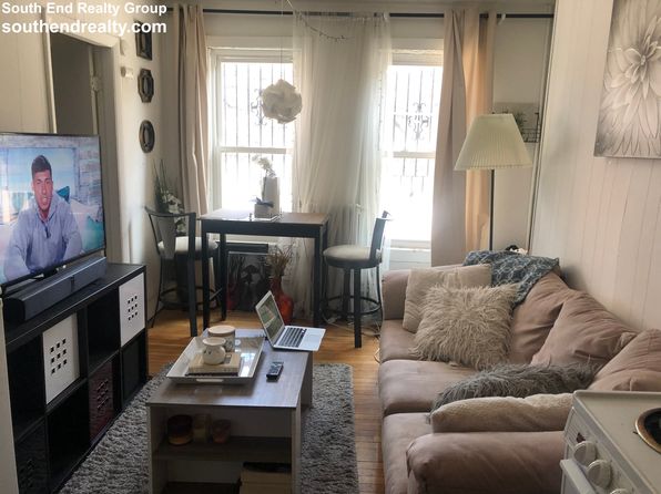 756 Huntington Ave APT 2
