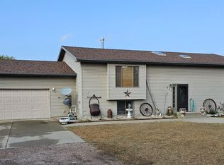 423 Golf Rd, South Sioux City, NE 68776