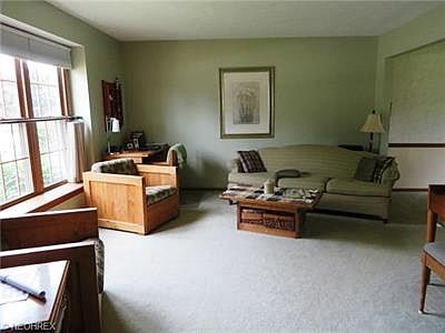 2nd image of 21385 Queen Anns Way