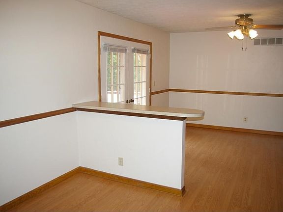 3rd image of 2633 Lake Pine Dr