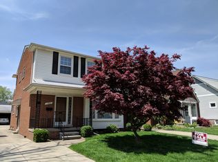 139 N Rosevere Ave, Dearborn, MI 48128