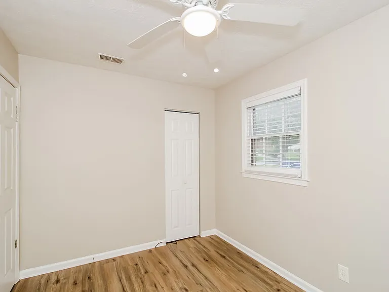 6325 Wellington Way — Photo 15