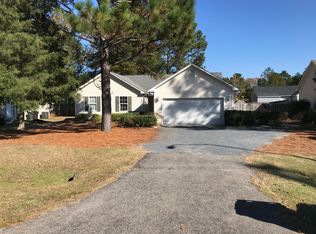 185 Woodgreen Ln, Aberdeen, NC 28315