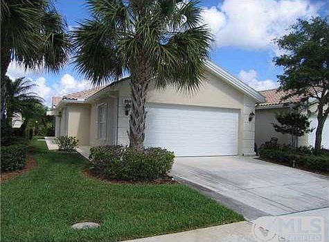 1st image of 8040 SE Peppercorn Ct