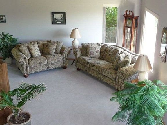 2nd image of 126 E Saguaro Ct