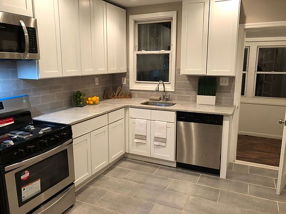 5th image of 158 So Clinton St