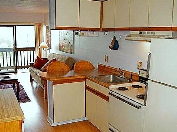 4th image of 16109 Smith Mountain Lake Pkwy Unit F3