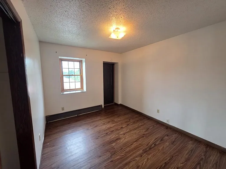 201 W South Railroad St #203 — Photo 10