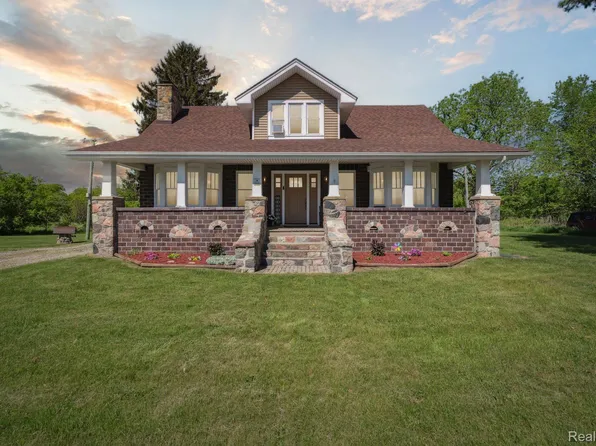 3719 Lake Pleasant Rd, North Branch, MI 48461