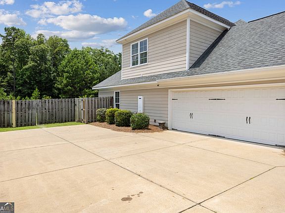 4th image of 7103 Bridgemill Dr