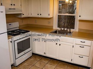 962 Main St, Hanson, MA 02341